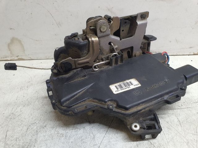 bontott SEAT LEON Bal hátsó Ajtózár