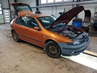 bontott SEAT LEON Bal hátsó Biztonsági Öv