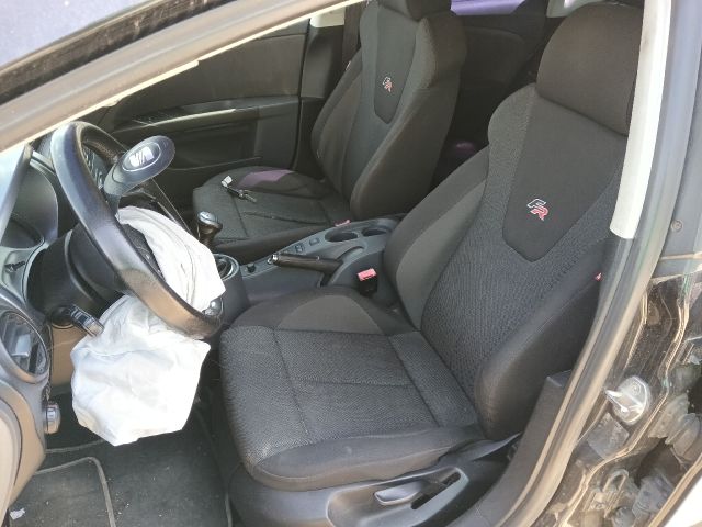 bontott SEAT LEON Bal hátsó Biztonsági Öv