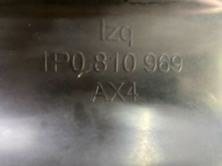 bontott SEAT LEON Bal hátsó Dobbetét (Kerékjárati, Műanyag)