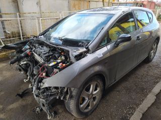 bontott SEAT LEON Bal hátsó Gumikéder