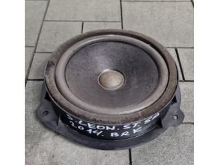 bontott SEAT LEON Bal hátsó Hangszóró