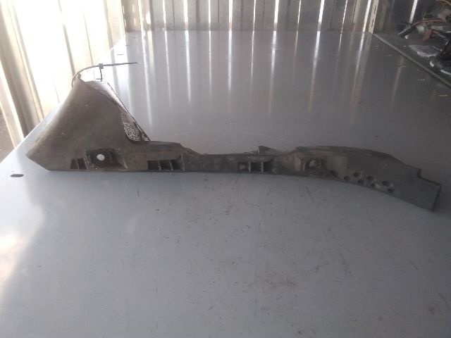 bontott SEAT LEON Bal hátsó Lökhárító Tartó (Műanyag)