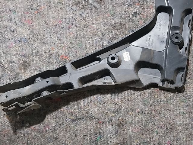 bontott SEAT LEON Bal hátsó Oldal Lökhárító Tartó (Műanyag)