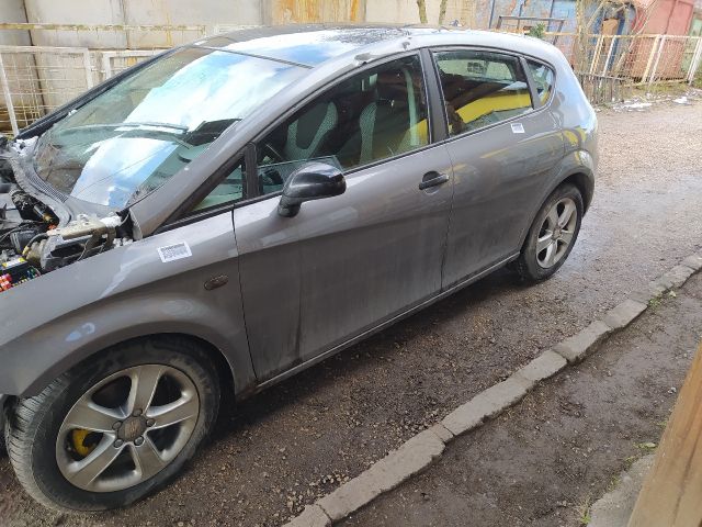 bontott SEAT LEON Bal hátsó Prizma