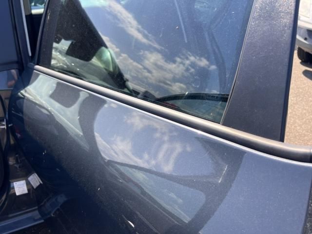 bontott SEAT LEON Bal hátsó Vízlehúzó Gumicsík