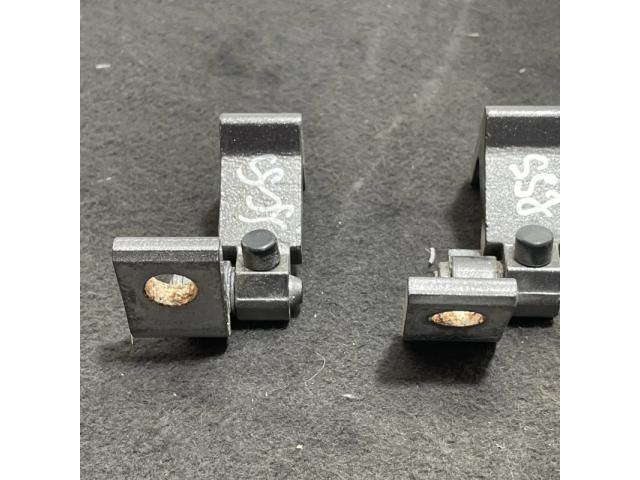 bontott SEAT LEON Bal hátsó Zsanér