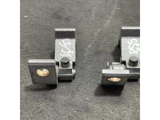 bontott SEAT LEON Bal hátsó Zsanér