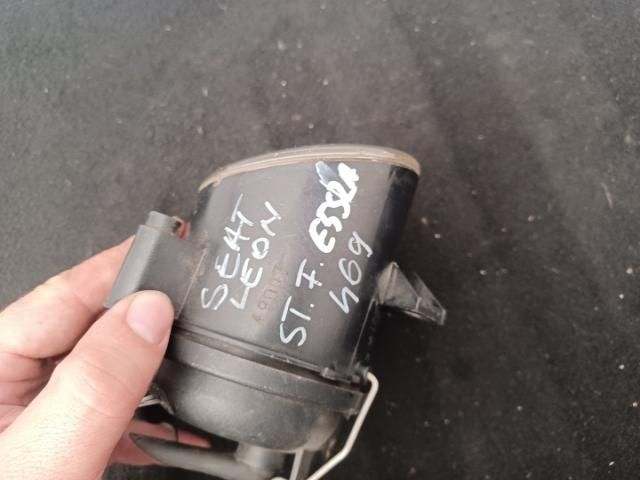 bontott SEAT LEON Bal Ködfényszóró