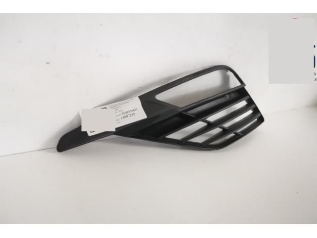 bontott SEAT LEON Bal Ködlámpa Rács