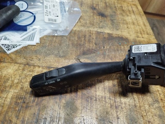 bontott SEAT LEON Bal Kormánykapcsoló Irányjelző (Tempomatos)