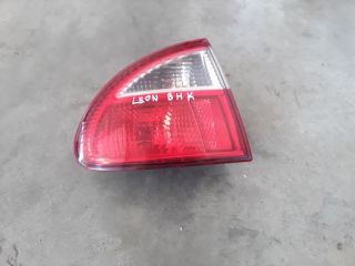 bontott SEAT LEON Bal Külső Hátsó Lámpa