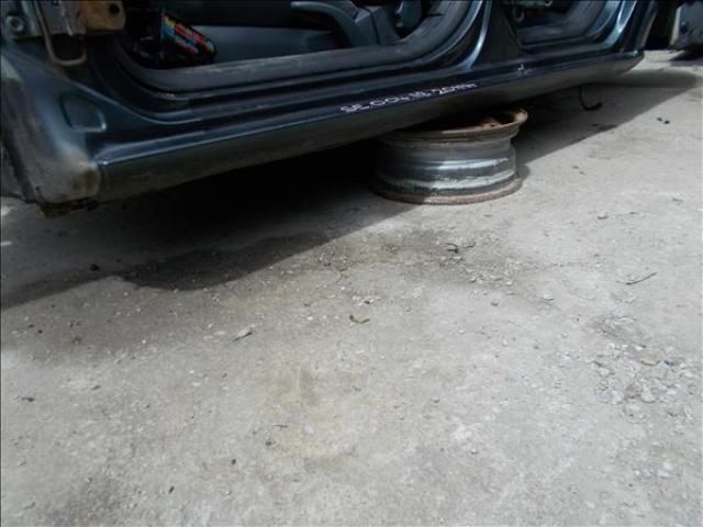 bontott SEAT LEON Bal Küszöb