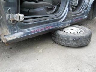 bontott SEAT LEON Bal Küszöb