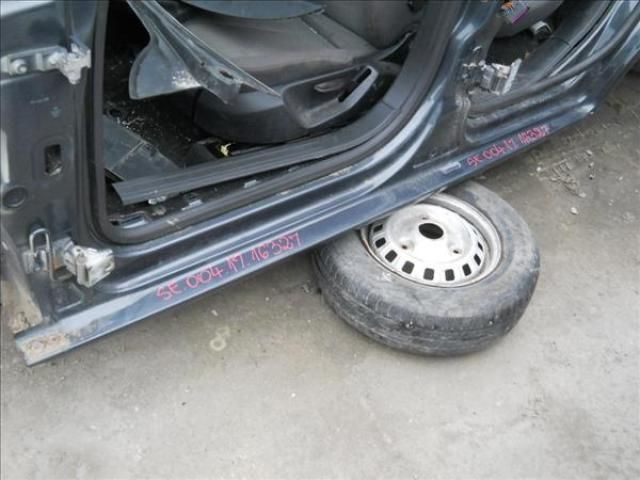 bontott SEAT LEON Bal Küszöb