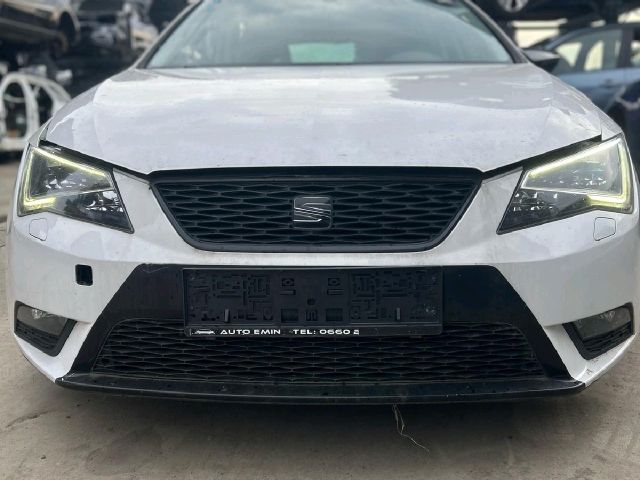 bontott SEAT LEON Bal Ledes Fényszóró