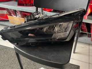 bontott SEAT LEON Bal Ledes Fényszóró