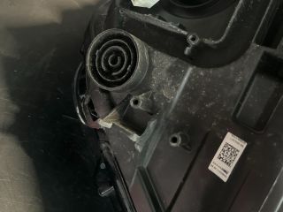 bontott SEAT LEON Bal Ledes Fényszóró