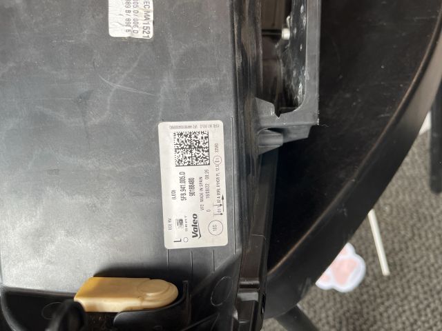 bontott SEAT LEON Bal Ledes Fényszóró