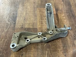 bontott SEAT LEON Bal Lengőkar Tartó