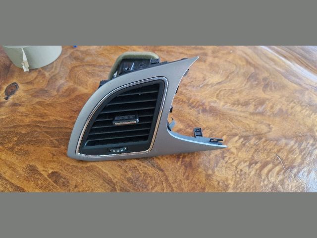 bontott SEAT LEON Bal Szellőző