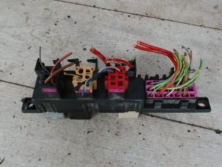 bontott SEAT LEON Biztosítéktábla Utastér