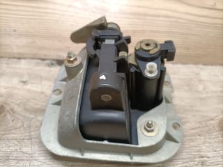 bontott SEAT LEON Csomagtér Nyitó Kar / Gomb