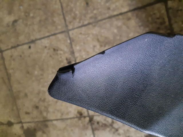 bontott SEAT LEON Csomagtérajtó Burkolat Alsó