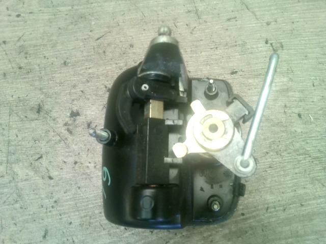 bontott SEAT LEON Csomagtérajtó Kilincs