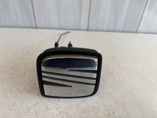 bontott SEAT LEON Csomagtérajtó Kilincs