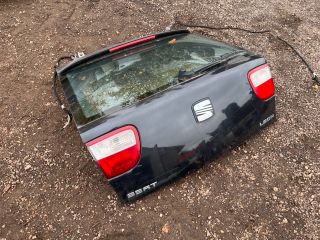 bontott SEAT LEON Csomagtérajtó (Részeivel)