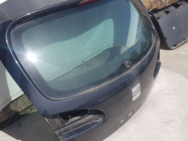 bontott SEAT LEON Csomagtérajtó (Részeivel)