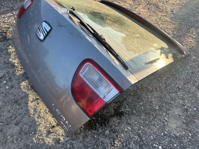 bontott SEAT LEON Csomagtérajtó (Üres lemez)