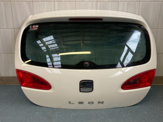 bontott SEAT LEON Csomagtérajtó (Üres lemez)