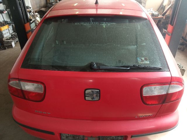 bontott SEAT LEON Csomagtérajtó (Üres lemez)