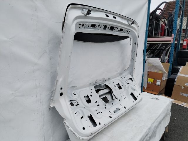 bontott SEAT LEON Csomagtérajtó (Üres lemez)