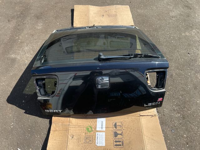 bontott SEAT LEON Csomagtérajtó (Üres lemez)