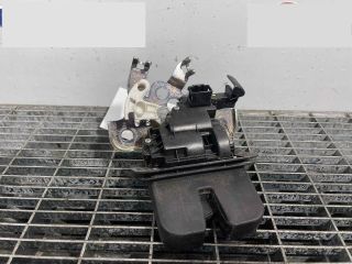 bontott SEAT LEON Csomagtérajtó Ütköző