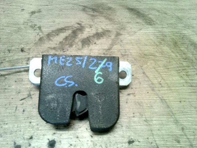 bontott SEAT LEON Csomagtérajtó Zárszerkezet