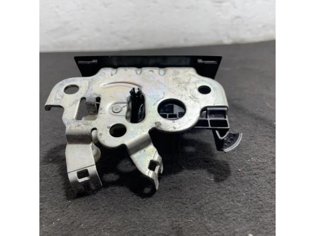 bontott SEAT LEON Csomagtérajtó Zárszerkezet