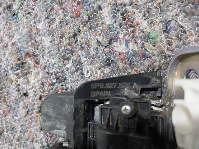 bontott SEAT LEON Csomagtérajtó Zárszerkezet