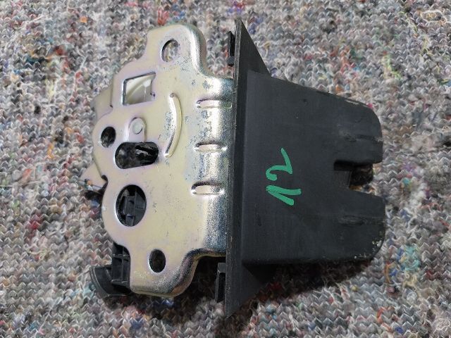 bontott SEAT LEON Csomagtérajtó Zárszerkezet