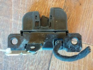 bontott SEAT LEON Csomagtérajtó Zárszerkezet