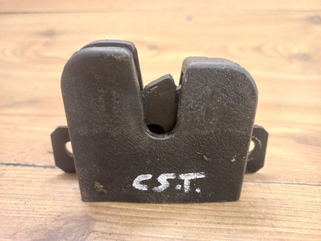 bontott SEAT LEON Csomagtérajtó Zárszerkezet