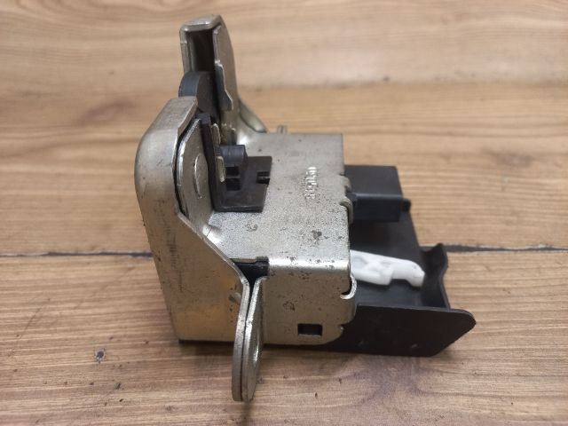 bontott SEAT LEON Csomagtérajtó Zárszerkezet