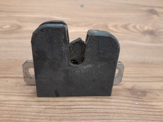 bontott SEAT LEON Csomagtérajtó Zárszerkezet