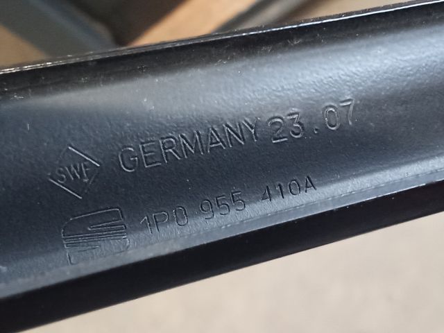 bontott SEAT LEON Első Ablaktörlő Kar