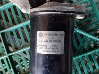 bontott SEAT LEON Első Ablaktörlő Motor