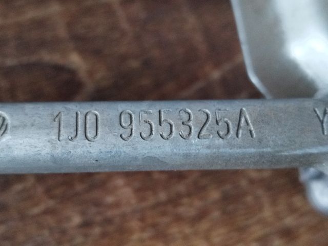 bontott SEAT LEON Első Ablaktörlő Szerkezet Motorral