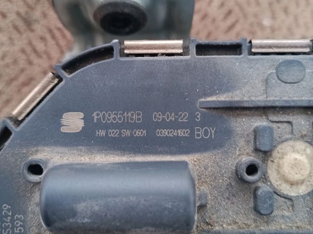 bontott SEAT LEON Első Ablaktörlő Szerkezet Motorral